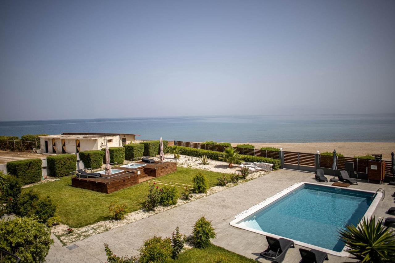 Isola Apartments Xylokastro Exterior photo