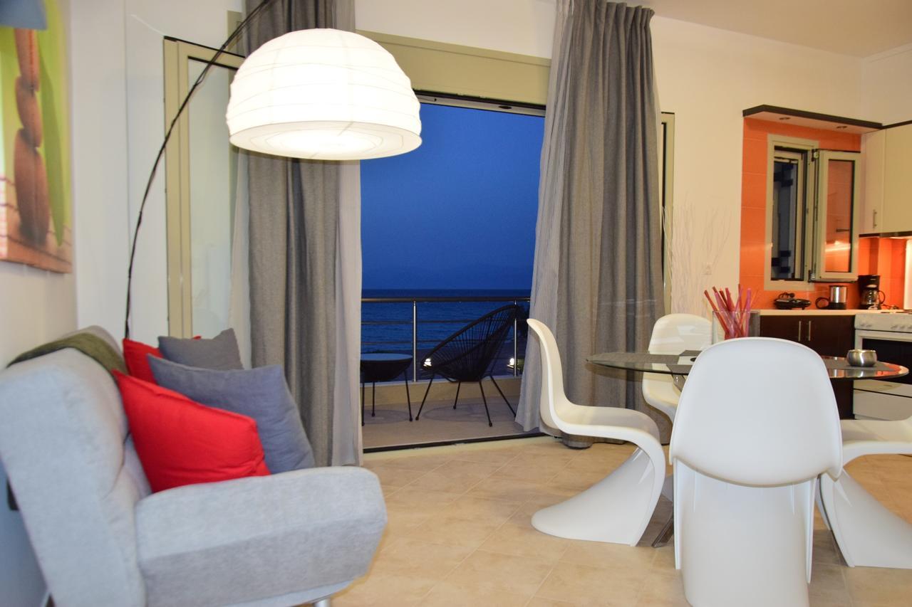 Isola Apartments Xylokastro Exterior photo