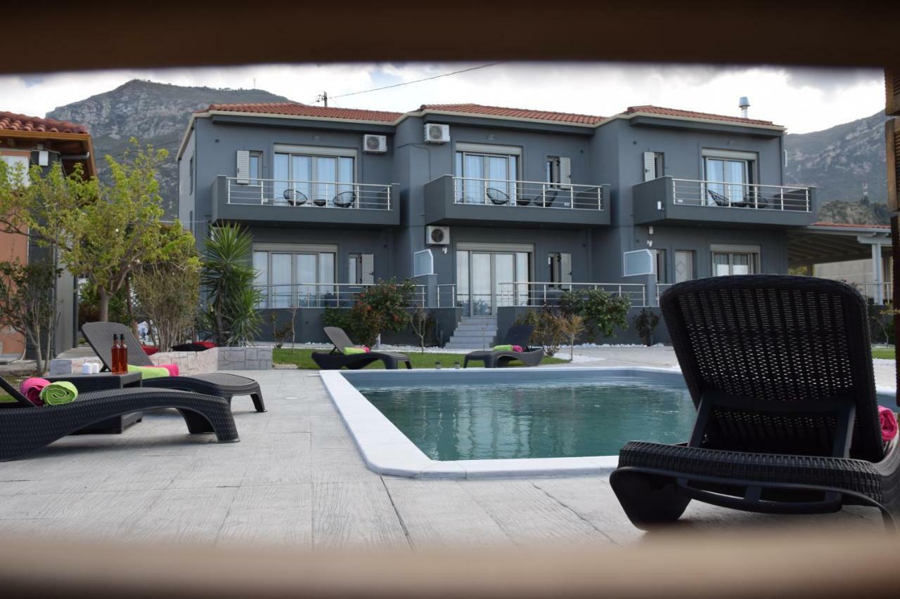 Isola Apartments Xylokastro Exterior photo