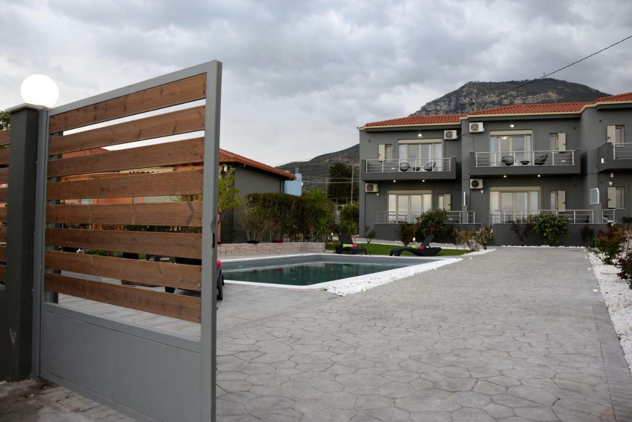 Isola Apartments Xylokastro Exterior photo